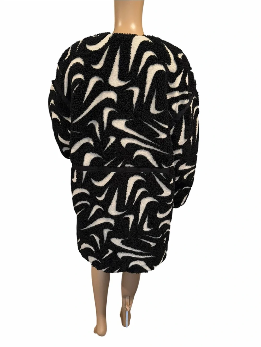 Nike Sportswear Loose High-Pile Jacket Black White FV8025-010 Womens Size M
